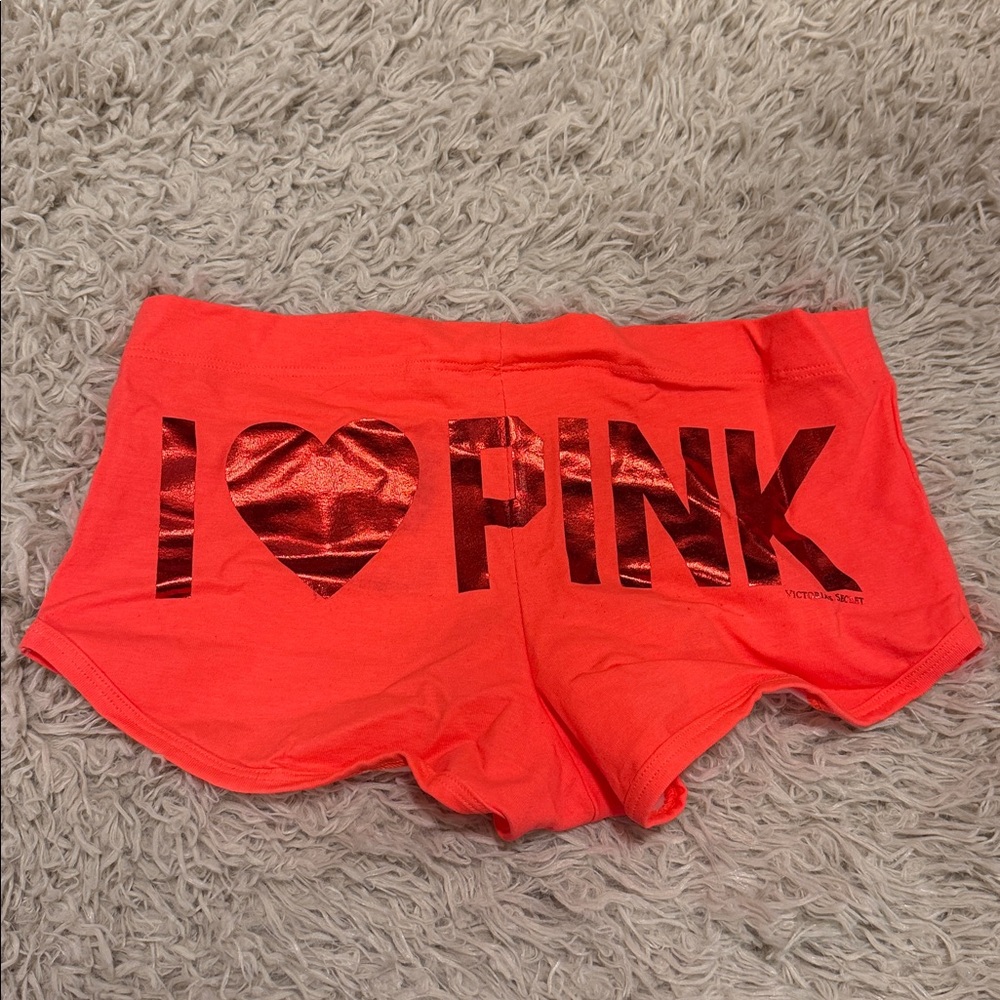 NWT VTG PINK Victoria’s Secret Foil Boyshort “I ❤️ PINK" Small